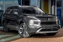 2025 Mitsubishi Outlander LS