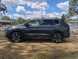 2025 Mitsubishi Outlander LS