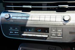 2025 Hyundai Kona Premium