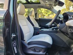 2025 MG ZS Essence Hybrid+