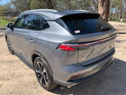 2025 MG HS Super Hybrid Essence