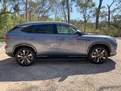 2025 MG HS Super Hybrid Essence