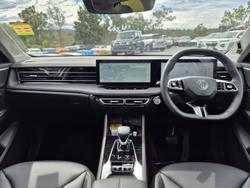 2025 MG HS Super Hybrid Essence