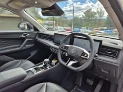 2025 MG HS Super Hybrid Essence