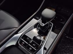 2025 MG HS Super Hybrid Essence