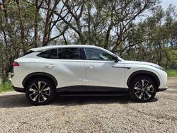 2025 MG HS Super Hybrid Essence