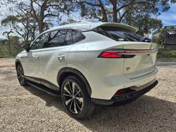 2025 MG HS Super Hybrid Essence