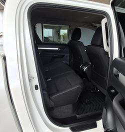 2022 Toyota Hilux SR5