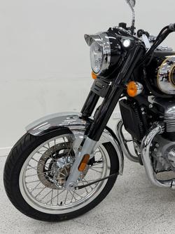 2025 Royal Enfield CLASSIC 650 Black