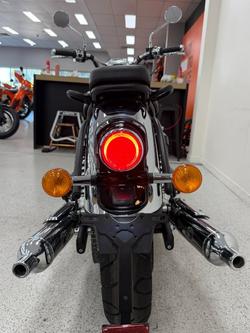 2025 Royal Enfield CLASSIC 650 Black