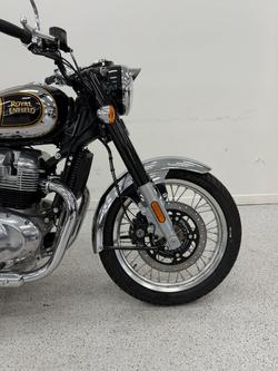 2025 Royal Enfield CLASSIC 650 Black