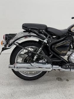 2025 Royal Enfield CLASSIC 650 Black