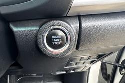 2022 Toyota Hilux SR5