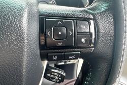 2022 Toyota Hilux SR5