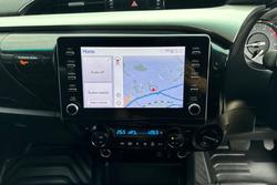 2022 Toyota Hilux SR5