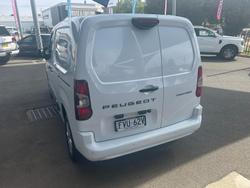 2025 Peugeot Partner Pro