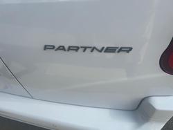 2025 Peugeot Partner Pro
