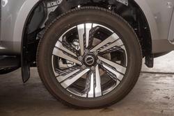 2025 Isuzu MU-X LS-T