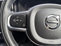 2021 Volvo XC60 T5 Momentum