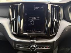 2021 Volvo XC60 T5 Momentum