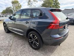 2021 Volvo XC60 T5 Momentum