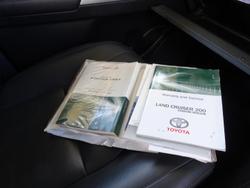 2017 Toyota Landcruiser VX VDJ200R 4X4 Dual Range Glacier White