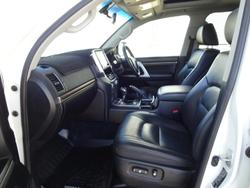 2017 Toyota Landcruiser VX VDJ200R 4X4 Dual Range Glacier White