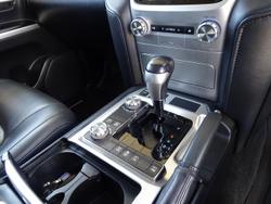 2017 Toyota Landcruiser VX VDJ200R 4X4 Dual Range Glacier White
