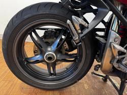 Triumph 2006 TRIUMPH 1050CC SPRINT ST RED