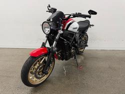 2020 Yamaha XSR700 Red