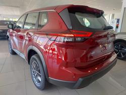 2025 Nissan X-TRAIL ST