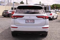 2023 Mitsubishi Outlander LS