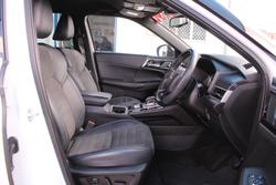 2023 Mitsubishi Outlander LS