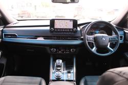 2023 Mitsubishi Outlander LS