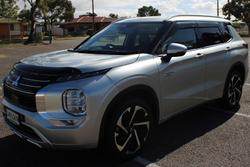 2024 Mitsubishi Outlander PHEV Exceed