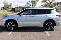 2024 Mitsubishi Outlander PHEV Exceed