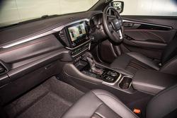 2025 Isuzu MU-X X-TERRAIN