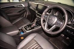 2025 Isuzu MU-X X-TERRAIN