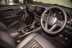 2025 Isuzu MU-X X-TERRAIN