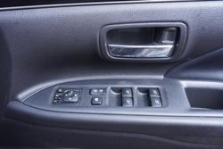 2019 Mitsubishi Outlander LS