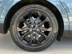 2023 Kia Carnival Platinum