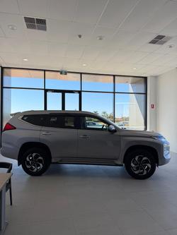 2024 Mitsubishi Pajero Sport GLS