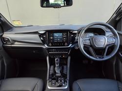 2025 Isuzu MU-X LS-T