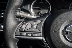 2025 Nissan Navara ST-X