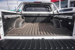 2025 Nissan Navara ST-X