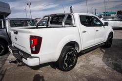 2025 Nissan Navara ST-X