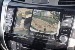 2025 Nissan Navara ST-X