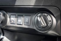 2025 Nissan Navara ST-X