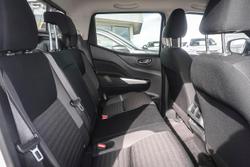 2025 Nissan Navara ST-X