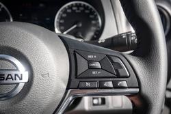 2025 Nissan Navara ST-X